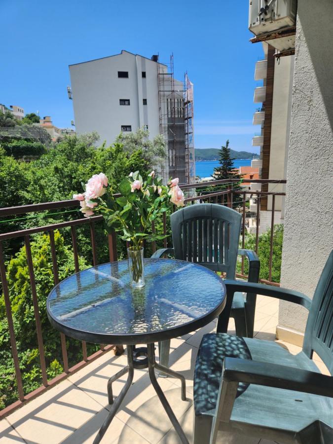Bela Kuca Studio Apartments-Na Korak Do Mora-A Step To The Sea Рафаиловичи Экстерьер фото