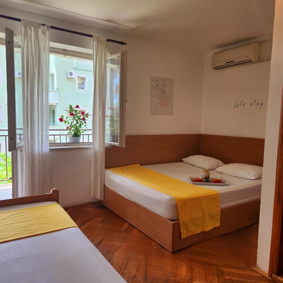 Bela Kuca Studio Apartments-Na Korak Do Mora-A Step To The Sea Рафаиловичи Экстерьер фото