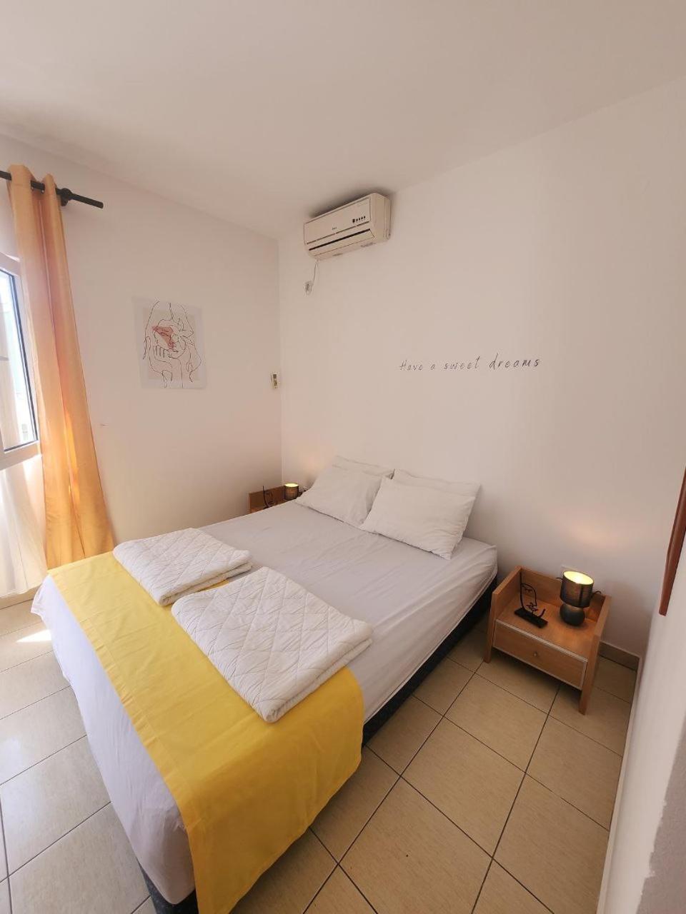 Bela Kuca Studio Apartments-Na Korak Do Mora-A Step To The Sea Рафаиловичи Экстерьер фото